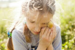 Read more about the article Is Your Child an Introvert? 10 Common Signs of Introverted Kids?