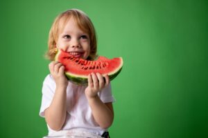 Read more about the article 10 Effective Methods to Encourage Healthy Eating in Young Children