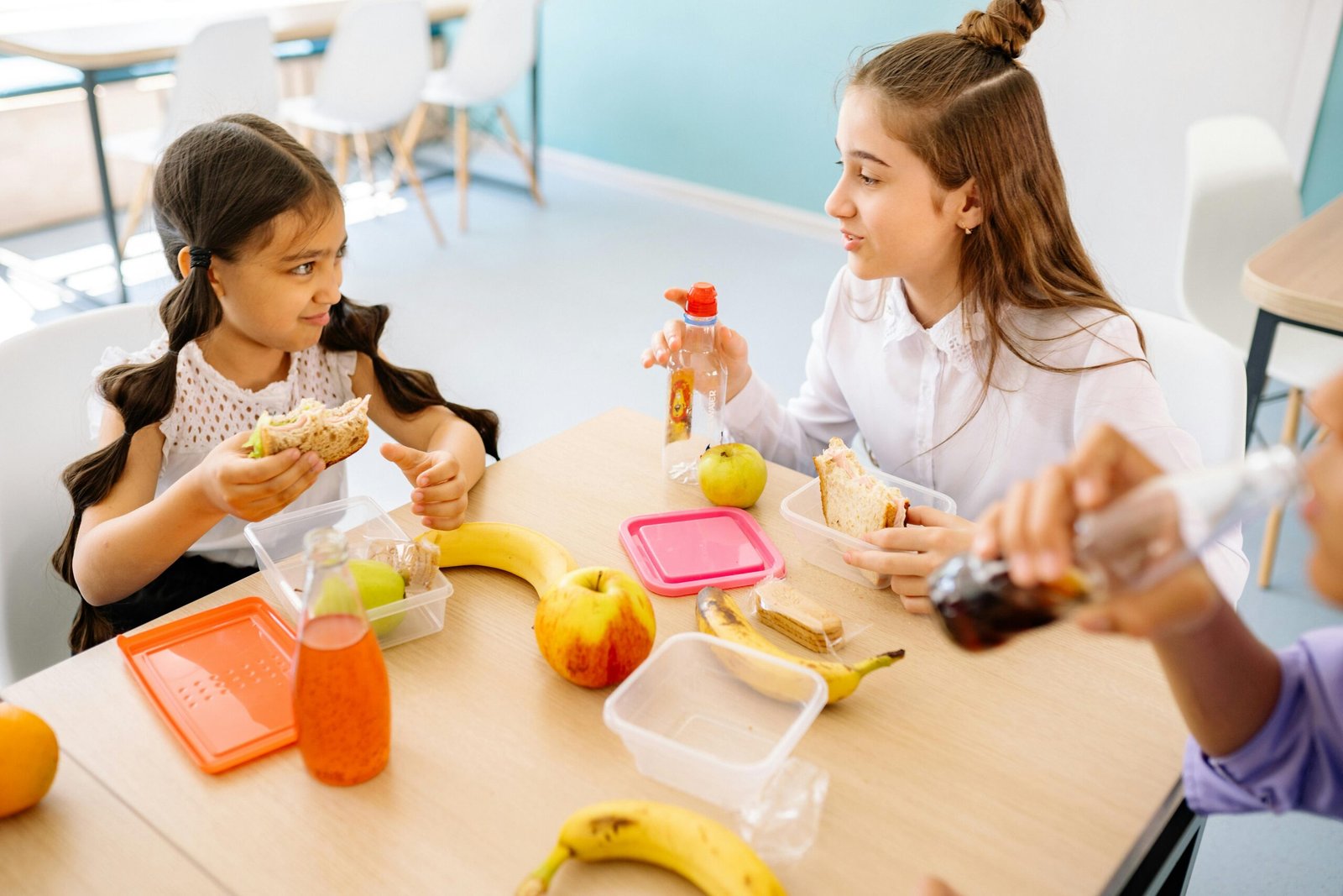 You are currently viewing Lunchbox Ideas Kids Will Actually Eat: 6 Quick & Healthy Picks