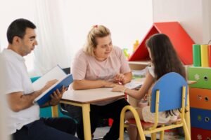 Read more about the article 10 Powerful Benefits That Prove the Importance of Parent-Teacher Communication for Child Development